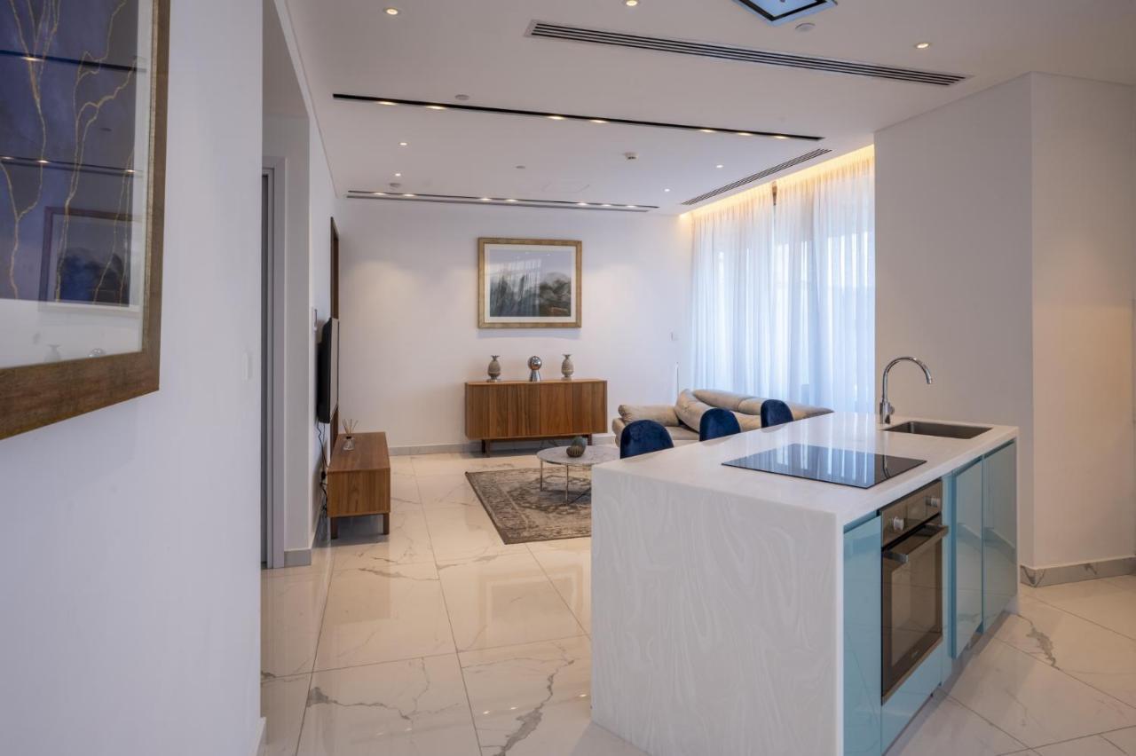 360 Nicosia - 1 Bedroom Luxurious Residence Extérieur photo